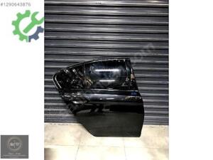 BMW 5 SERİSİ G30 SAĞ ARKA KAPI SİYAH