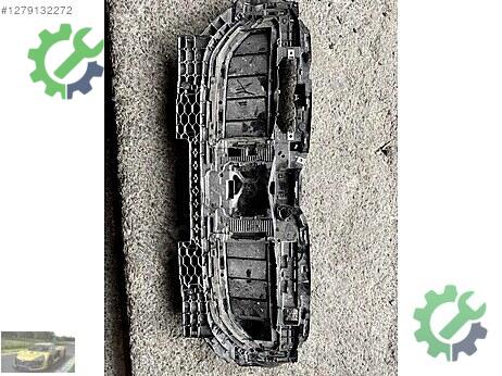 BMW 5 Serisi Ön Panjur çıkma parça