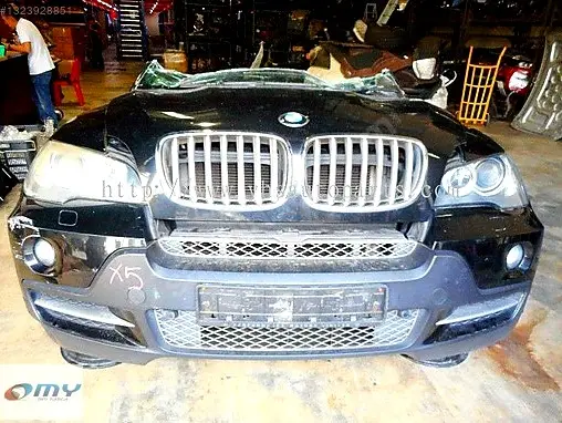 BMW X5 Ön Panjur çıkma parça