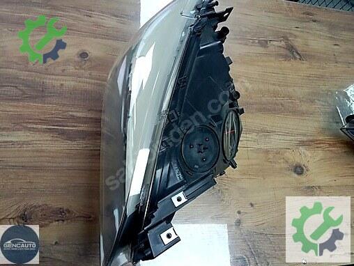 BMW 1 Serisi Far çıkma parça