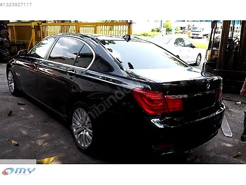 BMW 7 Serisi Silindir Kapak çıkma parça