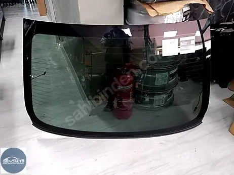 BMW 5 Serisi Arka Cam çıkma parça