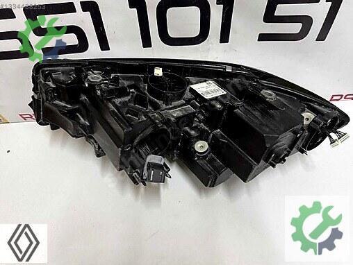 BMW 3 Serisi Sağ Ön Far çıkma parça