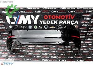 BMW G30 SİYAH ARKA TAMPON
