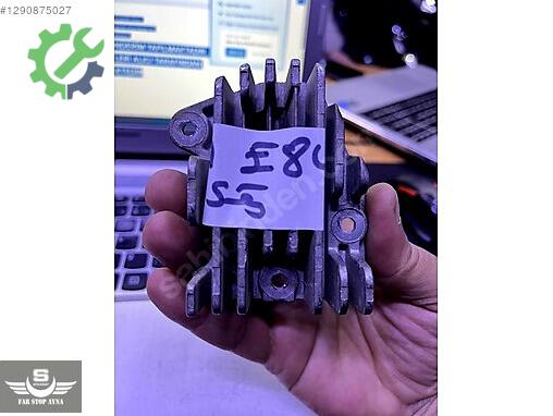 BMW X1 Sağ Ön Far çıkma parça