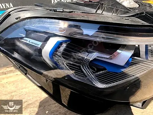 BMW 7 Serisi Sağ Ön Far A89481802 çıkma parça