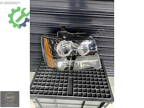 Chevrolet Tahoe Sağ Ön Far çıkma parça