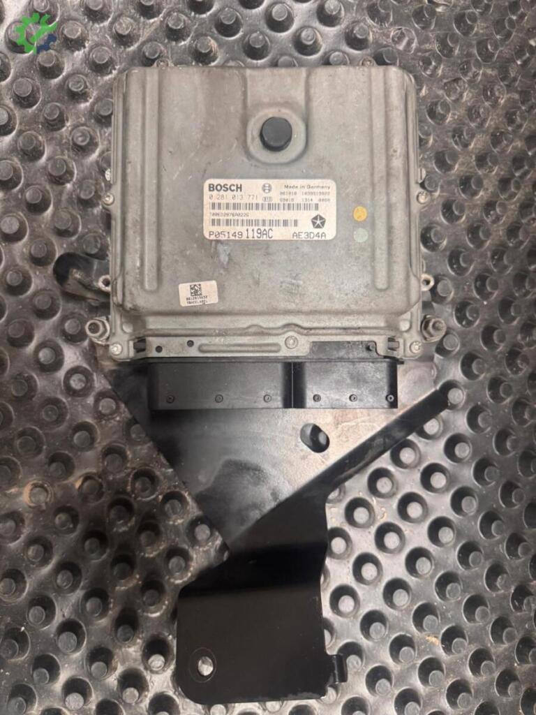Chrysler 300 Motor Beyni çıkma parça