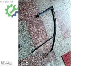 CİTROEN DS4 SOL ÖN KAPI DIŞ TOZ FİTİLİ ORJİNAL ÇIKMA