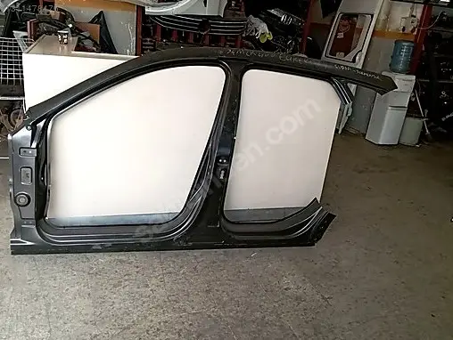 Cupra Formentor Sol Marşpiyel Sacı çıkma parça