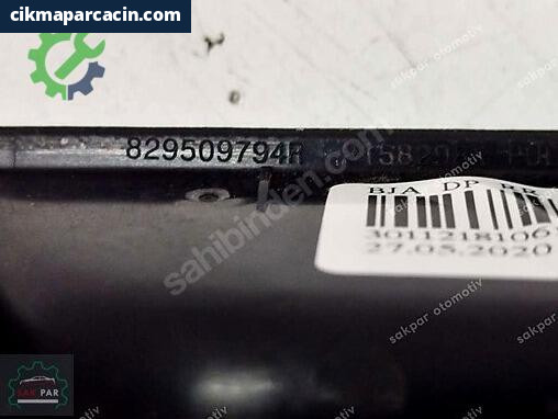 Renault Clio Bakalit 829509794R çıkma parça