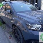 Dacia Duster Ön Çamurluk Çıkma