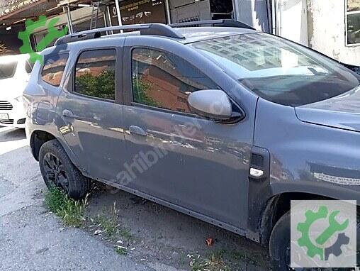 Dacia Duster Ön Çamurluk çıkma parça