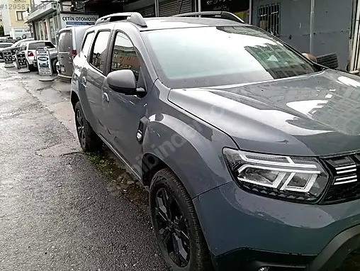 Dacia Duster Sağ Arka Kapı çıkma parça