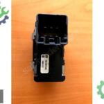 DODGE CARAVAN CHRYSLER COUNTRY ÖN SOL CAM DÜĞMESİ 68110874AA