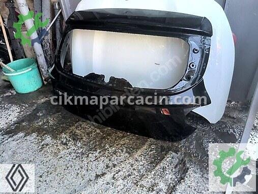 Dacia Sandero Bagaj Kapağı çıkma parça