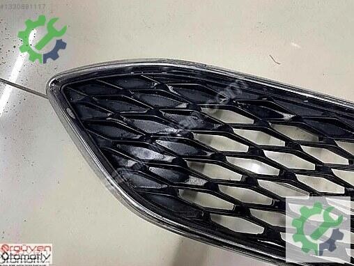 Ford Focus Ön Panjur F1EB-8200-A çıkma parça