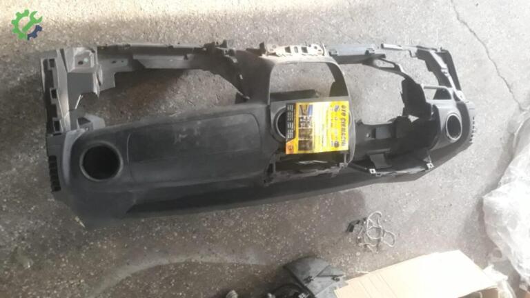 Fiat Fiorino Göğüslük çıkma parça
