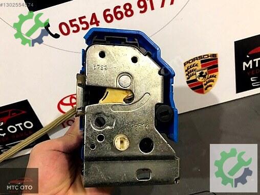 Fiat 500 Sağ Ön Kapı Kilidi çıkma parça