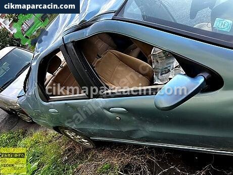 Fiat Albea Sağ Arka Kapı çıkma parça