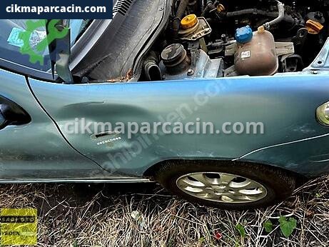 Fiat Albea Sağ Ön Çamurluk çıkma parça