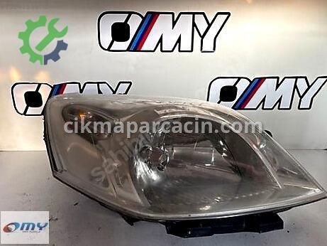 Fiat Fiorino Sağ Ön Far çıkma parça