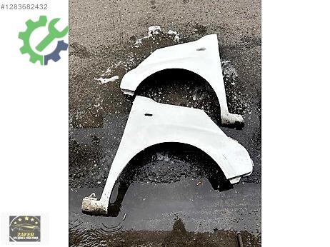 Fiat Fiorino Sağ Çamurluk çıkma parça
