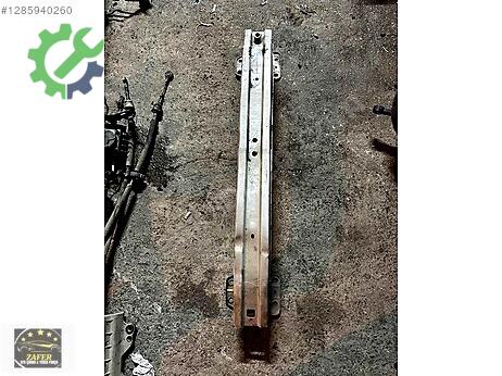 Fiat Linea Ön Tampon Demiri çıkma parça