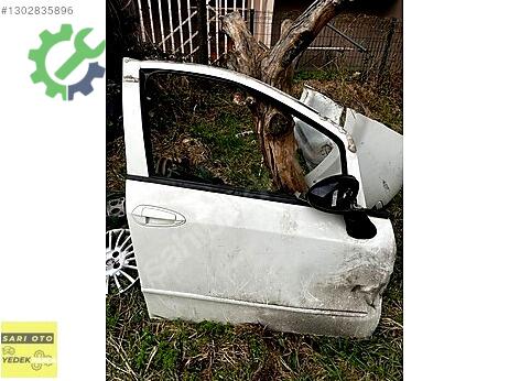 Fiat Linea Sağ Ön Kapı çıkma parça