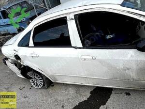 FİAT LİNEA SAĞ ÖN KAPI