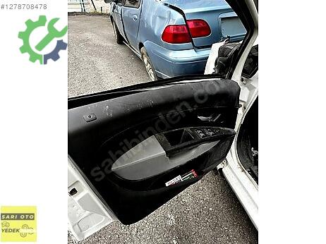 Fiat Linea Bakalit çıkma parça