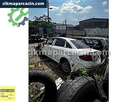 Fiat Linea Sol Ön Kapı çıkma parça