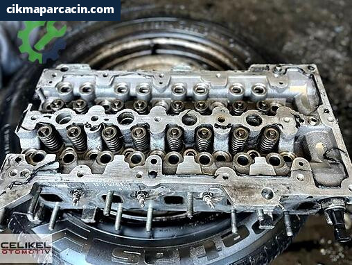 Fiat Punto Silindir Kapak çıkma parça