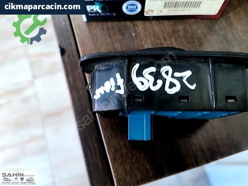 Fiat Fiorino Cam Düğmesi çıkma parça