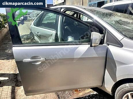 Ford Focus Sağ Ön Kapı çıkma parça