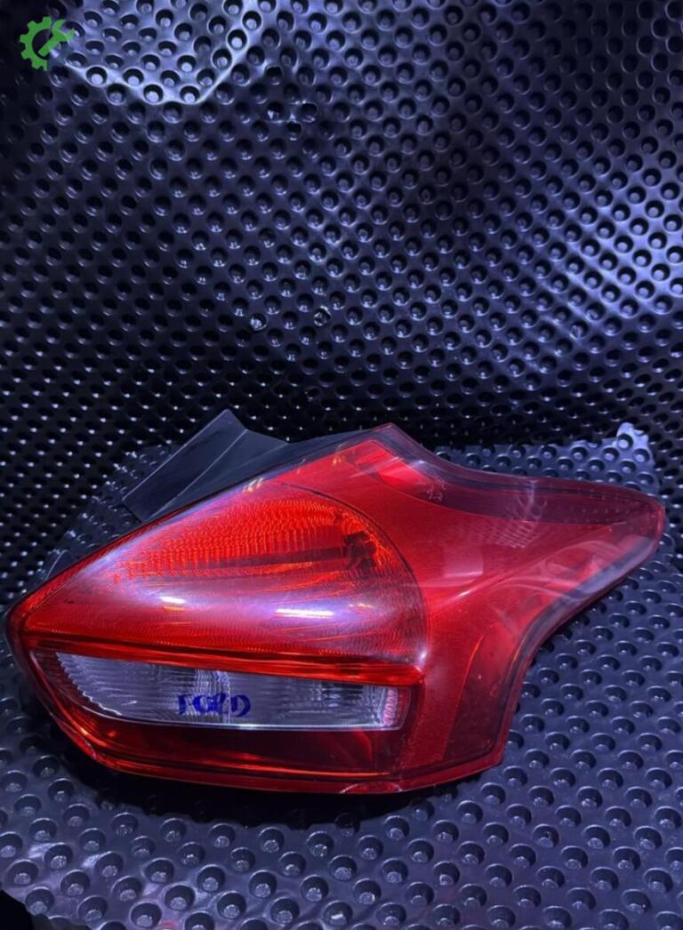 Ford Focus Sağ Stop çıkma parça