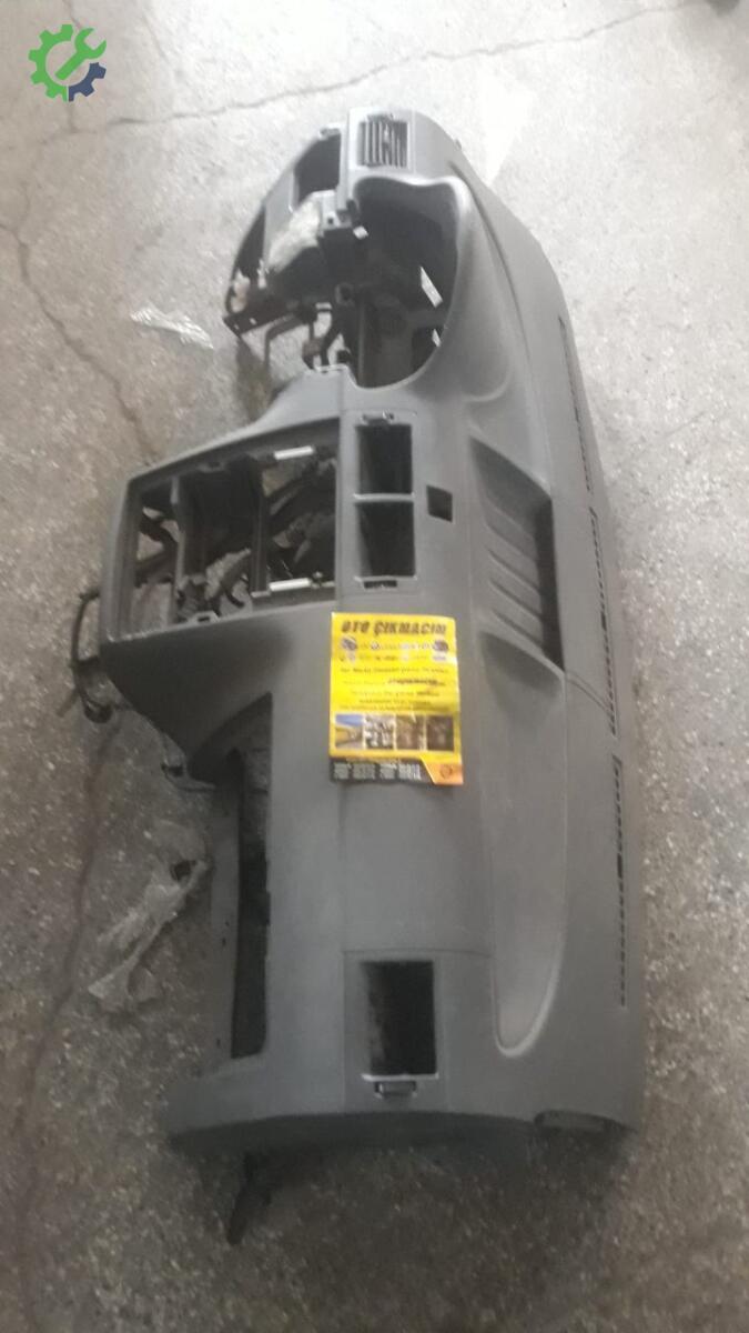 Ford Transit Connect Göğüslük çıkma parça
