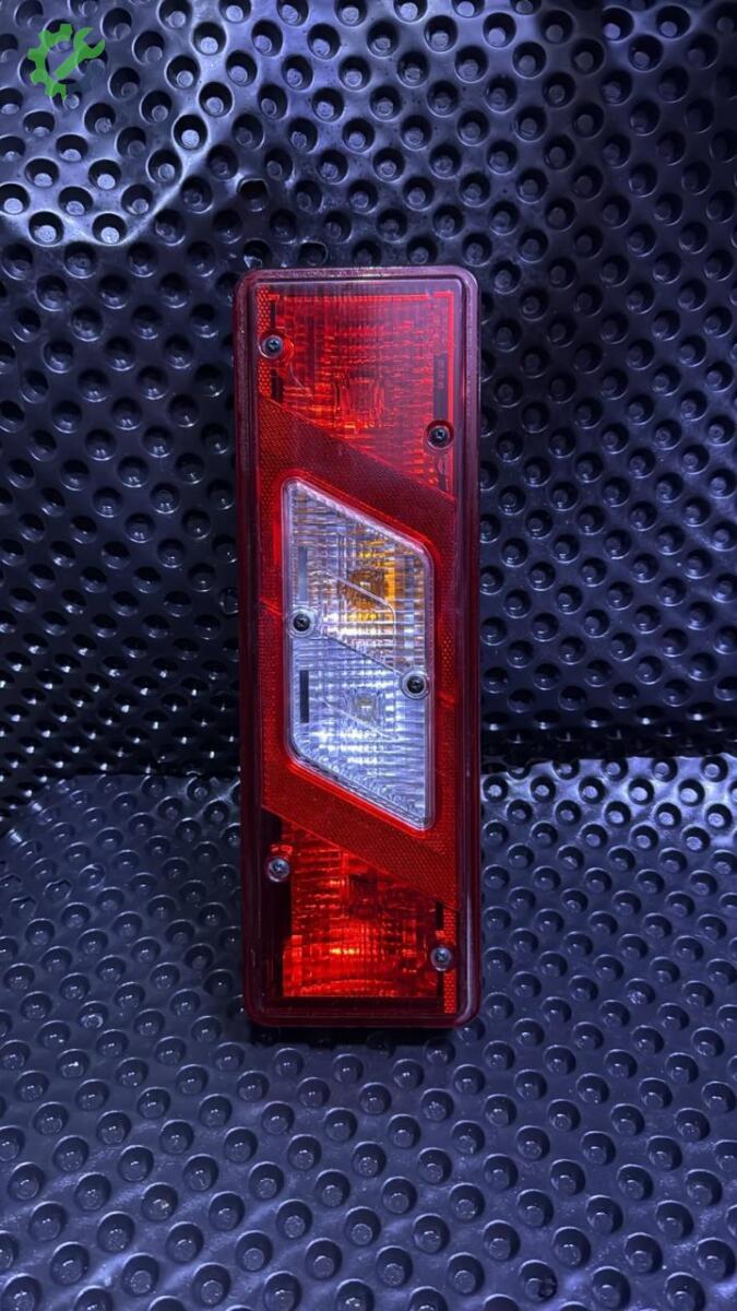 Ford Transit Sağ Stop çıkma parça