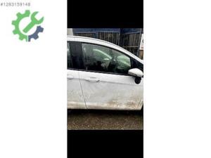 FORD B-MAX SAĞ ÖN HATASIZ DOLU BEYAZ KAPI