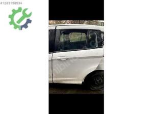 FORD B-MAX SOL ARKA SÜRGÜLÜ KAPI HATASIZ BEYAZ DOLU