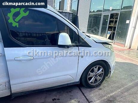 Ford Connect Sağ Ön Çamurluk çıkma parça