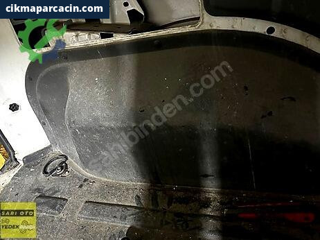 Ford Connect Arka Çamurluk çıkma parça