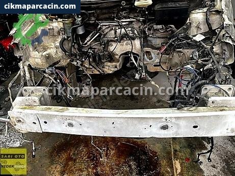 Ford Connect Ön Tampon Demiri çıkma parça