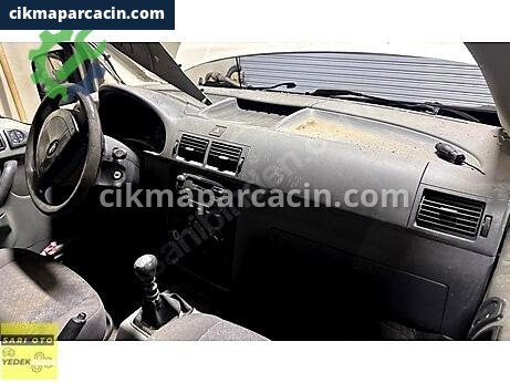 Ford Connect Torpido çıkma parça