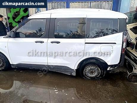 Ford Tourneo Ön Travers çıkma parça