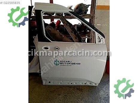 Ford Tourneo Sağ Ön Kapı çıkma parça