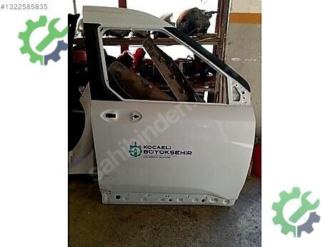 Ford Tourneo Sağ Ön Kapı çıkma parça