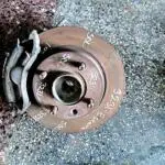 FORD ESCORD SOL ÖN TAŞIYICI DİSK VE FREN MERKEZİ