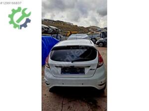 FORD FİESTA 2009-2017 HATASIZ BEYAZ DOLU BAGAJ KAPAĞI