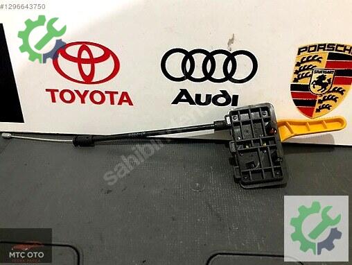 Ford Fiesta Kaput Açma Teli çıkma parça